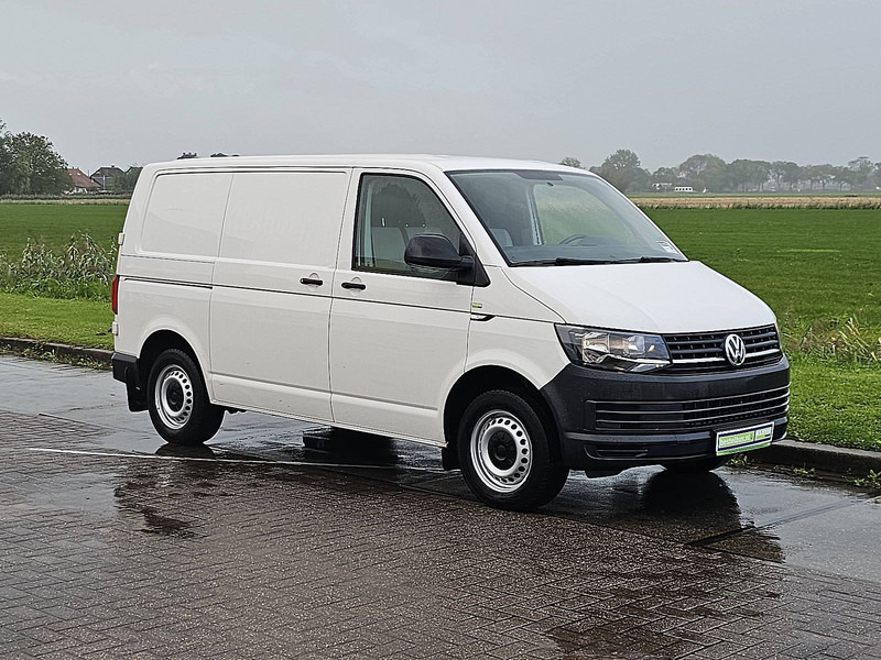 Volkswagen Transporter 2.0 TDI - Van kecil: gambar 5 Volkswagen Transporter 2.0 TDI - Van kecil: gambar 5
