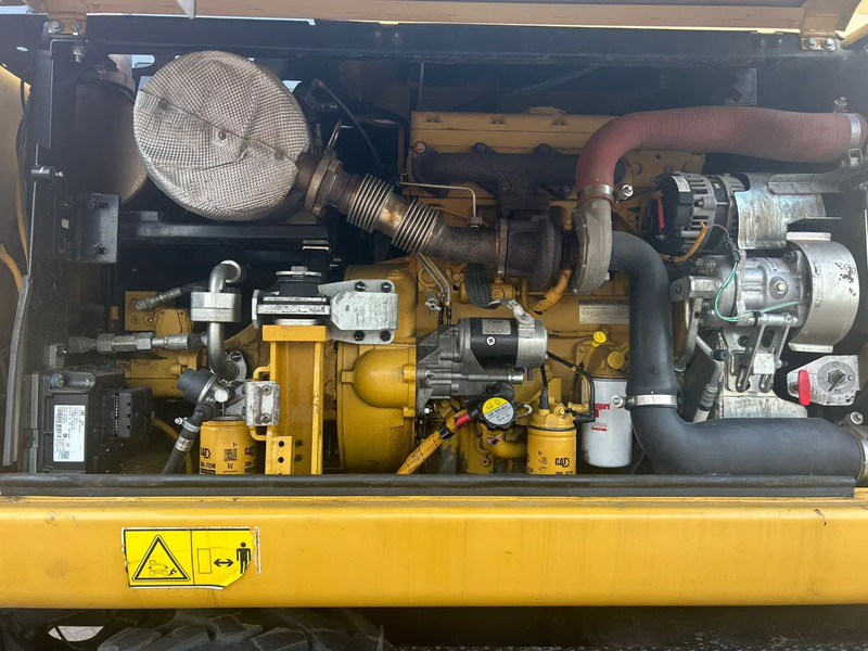 Caterpillar M313D - Ekskavator roda: gambar 5 Caterpillar M313D - Ekskavator roda: gambar 5