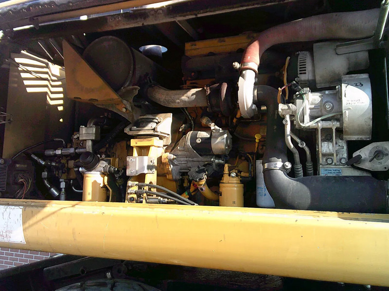 Caterpillar M315D - Ekskavator roda: gambar 5 Caterpillar M315D - Ekskavator roda: gambar 5