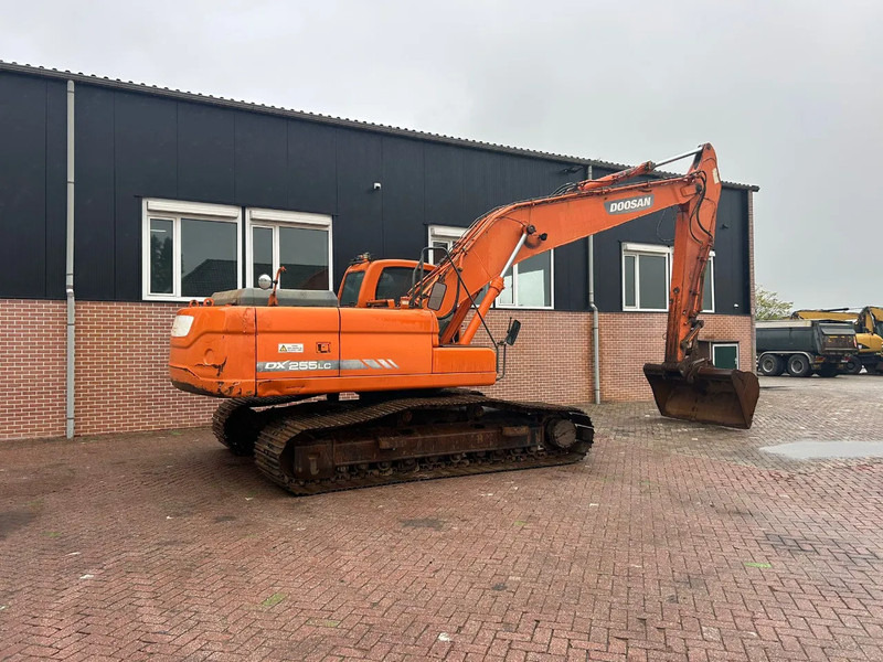 Doosan DX255LC - Ekskavator perayap: gambar 3 Doosan DX255LC - Ekskavator perayap: gambar 3