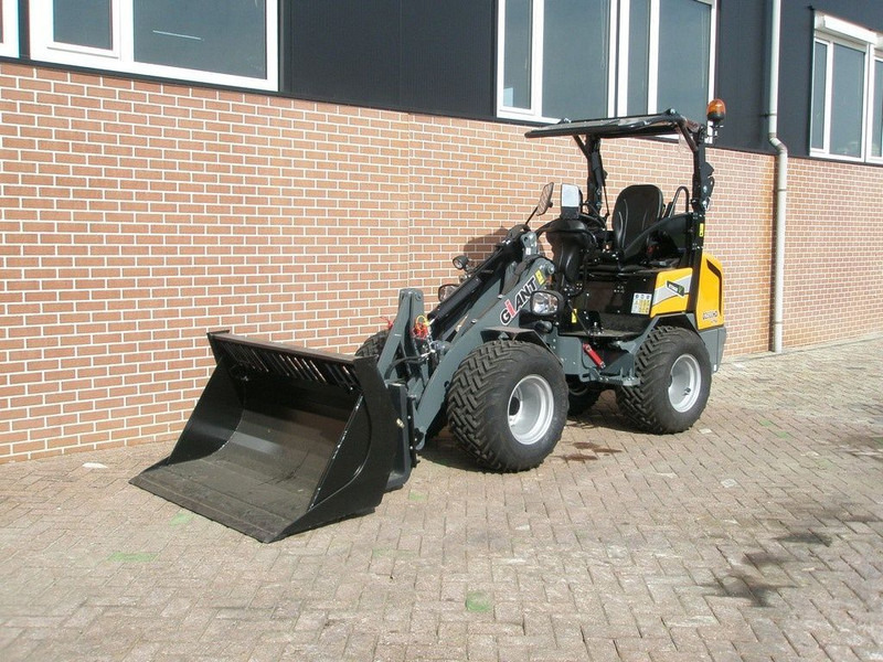 Giant G2500 - Track loader yang ringkas: gambar 1 Giant G2500 - Track loader yang ringkas: gambar 1