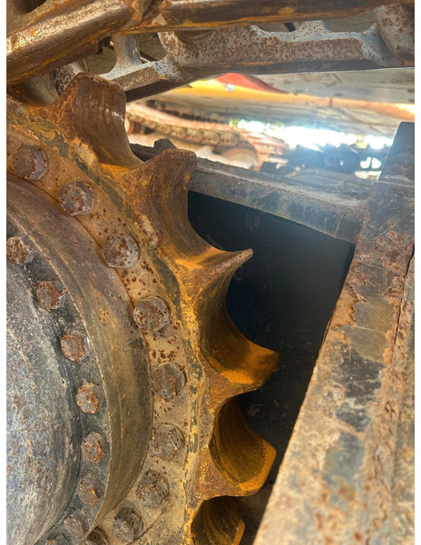 Hitachi ZX300LC-6 - Ekskavator perayap: gambar 5 Hitachi ZX300LC-6 - Ekskavator perayap: gambar 5