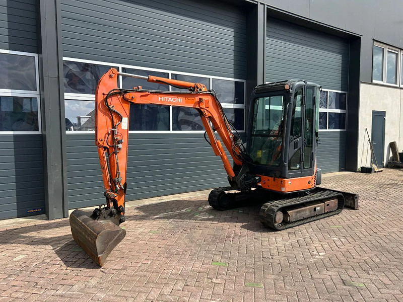 Hitachi ZX35U-2 - Ekskavator mini: gambar 1 Hitachi ZX35U-2 - Ekskavator mini: gambar 1