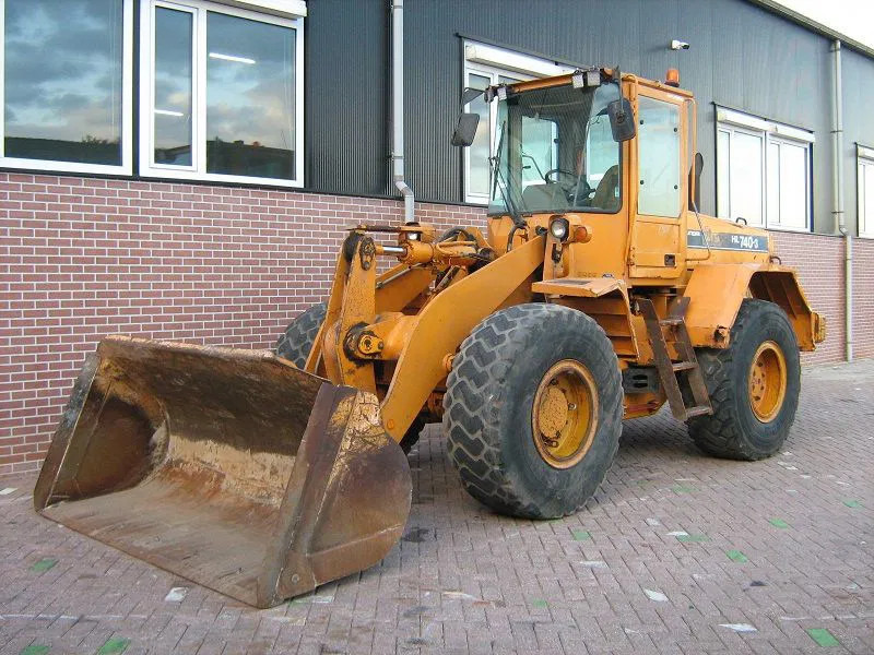 Hyundai HL740-3 - Wheel loader: gambar 1 Hyundai HL740-3 - Wheel loader: gambar 1