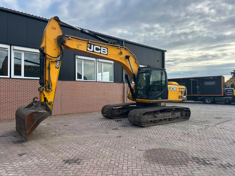 JCB JS220LC - Ekskavator perayap: gambar 1 JCB JS220LC - Ekskavator perayap: gambar 1