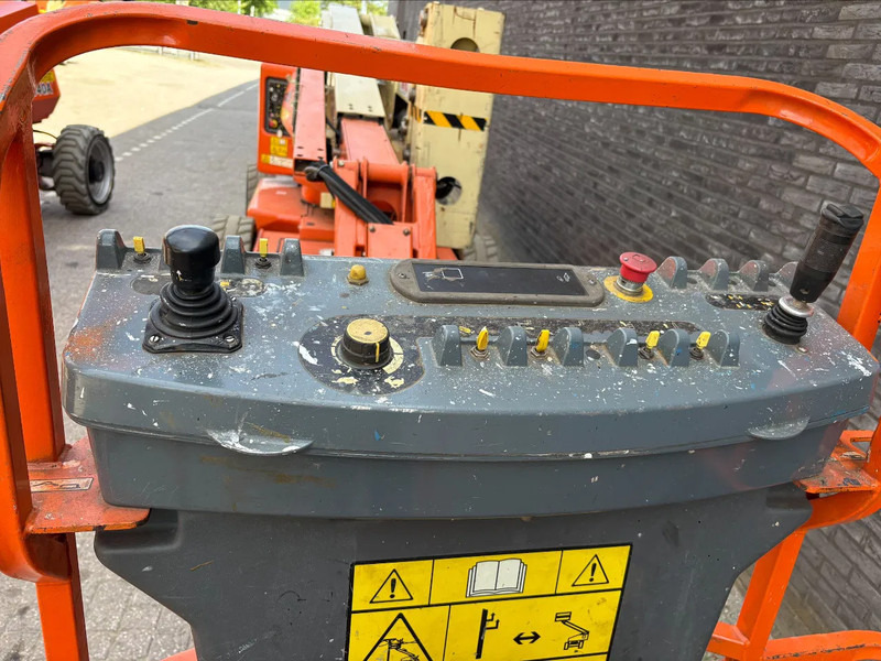 JLG E450AJ - Boom artikulasi: gambar 4 JLG E450AJ - Boom artikulasi: gambar 4