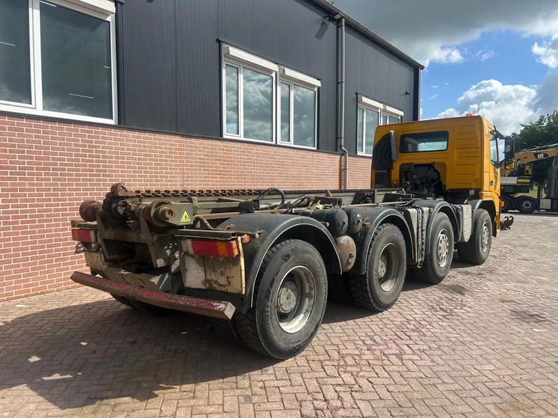 Terberg FM 1850 FM 1850 - Pengangkut kontainer/ Container truck: gambar 4 Terberg FM 1850 FM 1850 - Pengangkut kontainer/ Container truck: gambar 4