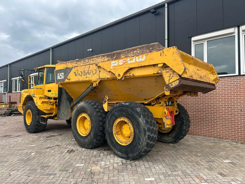 Volvo A25D - Tempat sampah artikulasi: gambar 4 Volvo A25D - Tempat sampah artikulasi: gambar 4