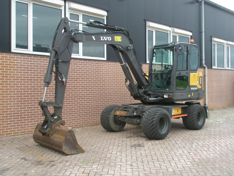 Volvo EW60E - Ekskavator roda: gambar 1 Volvo EW60E - Ekskavator roda: gambar 1
