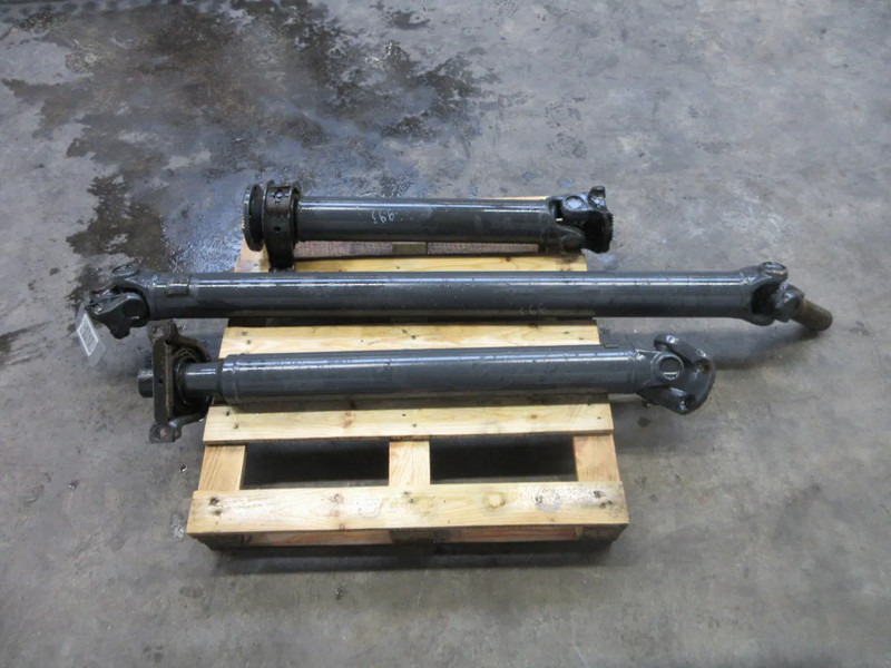 DAF 1700921//1708224 // L1=794/L2=2621/L3=1032 DAF LF 230 EURO 6 MODEL 2020 - Poros penggerak untuk Truk: gambar 3 DAF 1700921//1708224 // L1=794/L2=2621/L3=1032 DAF LF 230 EURO 6 MODEL 2020 - Poros penggerak untuk Truk: gambar 3