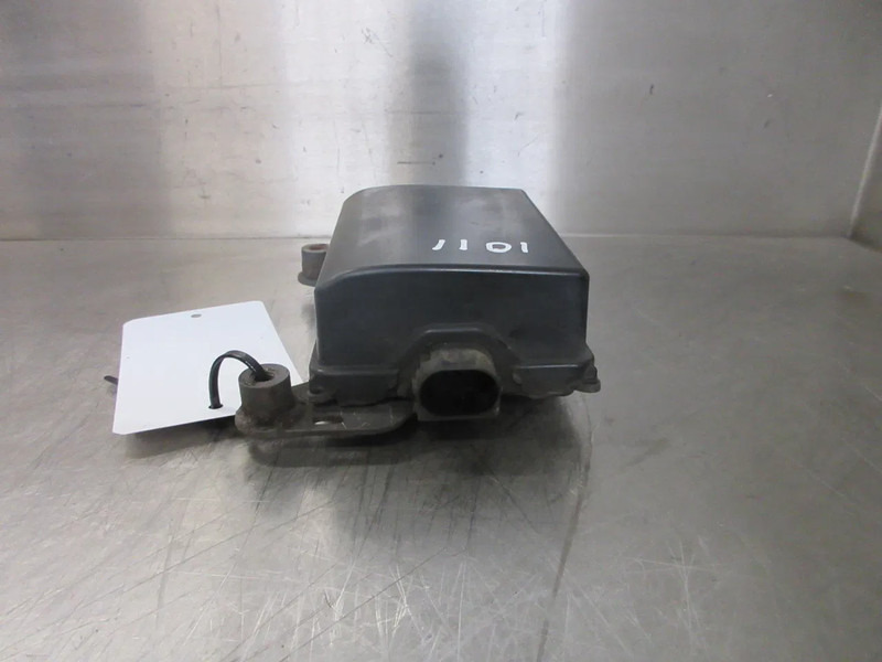 DAF 2109334 // 2264066 // 446 067 035 RADAR SENSOR DAF XF CF MODEL 2022 - Sistem listrik untuk Truk: gambar 4 DAF 2109334 // 2264066 // 446 067 035 RADAR SENSOR DAF XF CF MODEL 2022 - Sistem listrik untuk Truk: gambar 4