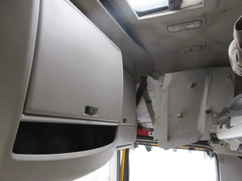 Kabin dan interior untuk Truk DAF DAF XF 450 CABINE VOOR ONDERDELEN DONOR EURO 6: gambar 9 Kabin dan interior untuk Truk DAF DAF XF 450 CABINE VOOR ONDERDELEN DONOR EURO 6: gambar 9