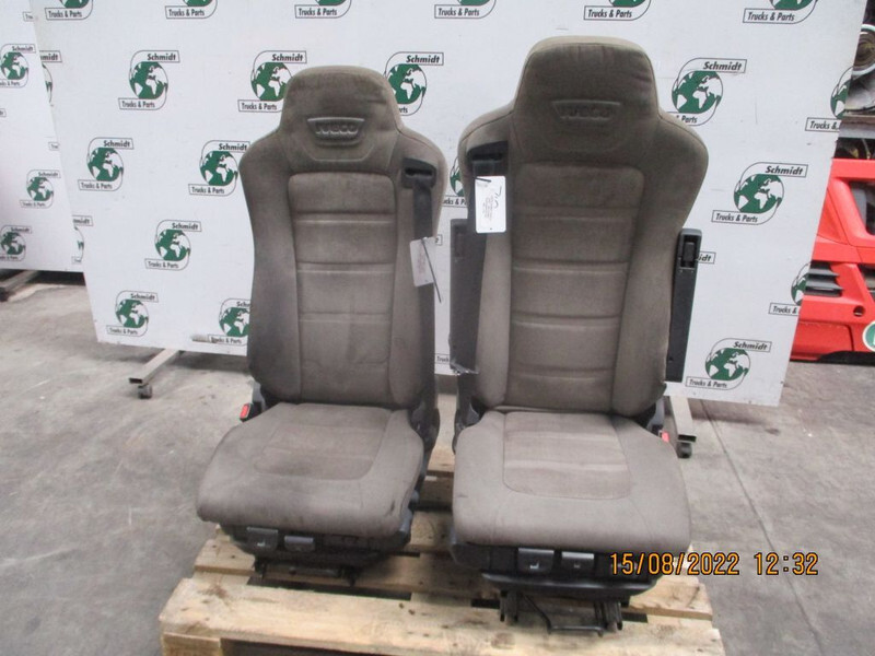 Iveco 5801416515 // 5801419691 HI WAY EURO 6 RECHT EN LINKS - Tempat duduk untuk Truk: gambar 4 Iveco 5801416515 // 5801419691 HI WAY EURO 6 RECHT EN LINKS - Tempat duduk untuk Truk: gambar 4