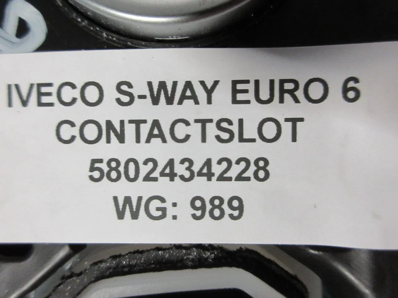 Iveco 5802434228 CONTACTSLOT IVECO S WAY EURO 6 - Sistem listrik untuk Truk: gambar 5 Iveco 5802434228 CONTACTSLOT IVECO S WAY EURO 6 - Sistem listrik untuk Truk: gambar 5