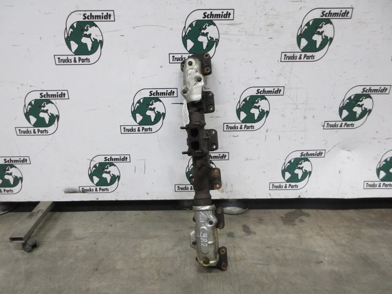 MAN 51.08102-0785 // 0836 // 51.08102-0782 // 0838 // 51. 08102-0786 // 0837 // MAN TGX 18.470 - Manifold buang untuk Truk: gambar 2 MAN 51.08102-0785 // 0836 // 51.08102-0782 // 0838 // 51. 08102-0786 // 0837 // MAN TGX 18.470 - Manifold buang untuk Truk: gambar 2