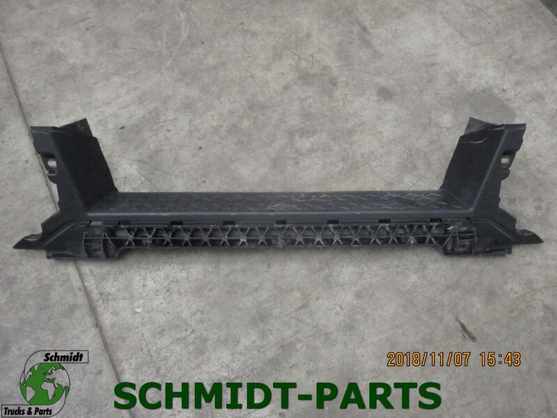 MAN 81.41614-6010 TGS Euro6 Voetsteun Midden - Bumper untuk Truk: gambar 1 MAN 81.41614-6010 TGS Euro6 Voetsteun Midden - Bumper untuk Truk: gambar 1