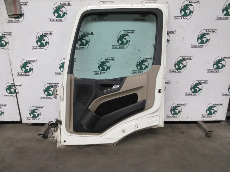 Mercedes-Benz A 960 720 26 03 DEUR MERCEDES MP4 RECHTS MODEL 2018 - Pintu dan bagian untuk Truk: gambar 4 Mercedes-Benz A 960 720 26 03 DEUR MERCEDES MP4 RECHTS MODEL 2018 - Pintu dan bagian untuk Truk: gambar 4