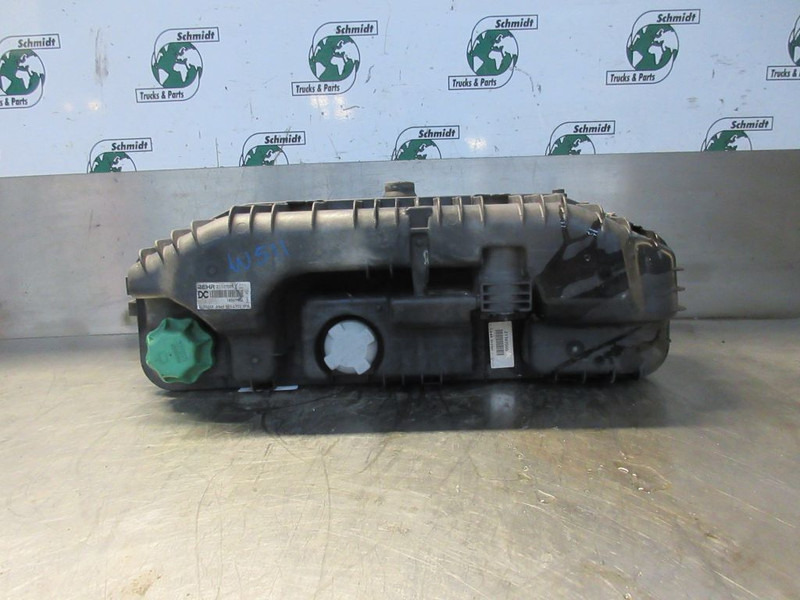 Mercedes-Benz ANTOS A 960 501 47 01 EXPANSIEVAT EURO 6 - Tangki ekspansi untuk Truk: gambar 2 Mercedes-Benz ANTOS A 960 501 47 01 EXPANSIEVAT EURO 6 - Tangki ekspansi untuk Truk: gambar 2