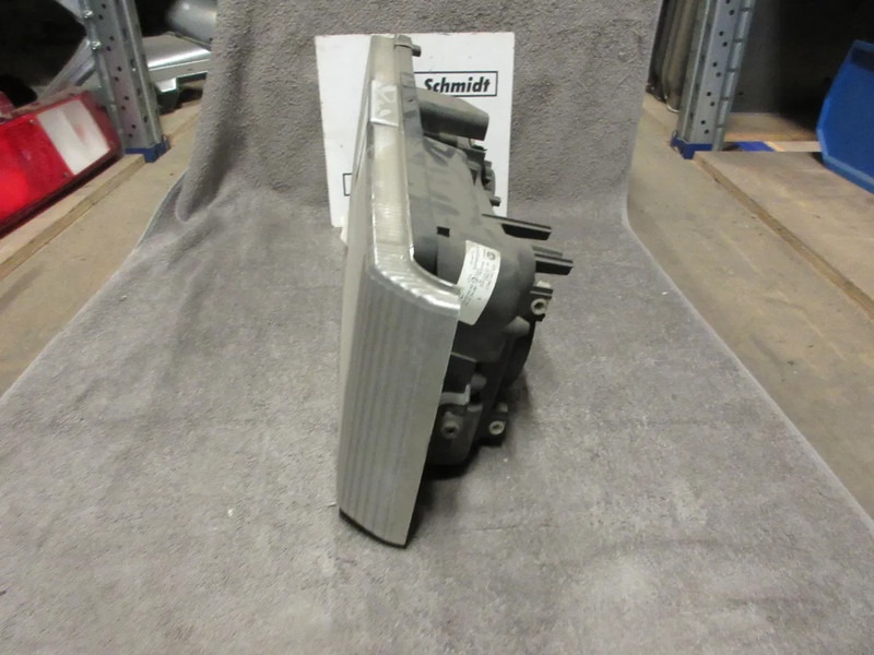 Renault 5010623620 KOPLAMP RENAULT AE MAGNUM MODEL 2014 LINKS - Lampu depan untuk Truk: gambar 5 Renault 5010623620 KOPLAMP RENAULT AE MAGNUM MODEL 2014 LINKS - Lampu depan untuk Truk: gambar 5