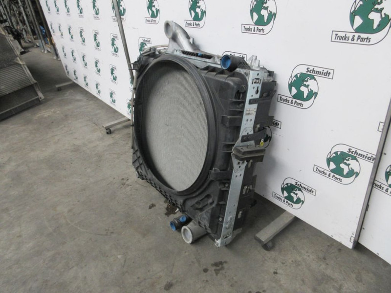 Renault 7422174115 RADIATEUR RENAULT T 460 EURO 6 - Radiator untuk Truk: gambar 2 Renault 7422174115 RADIATEUR RENAULT T 460 EURO 6 - Radiator untuk Truk: gambar 2
