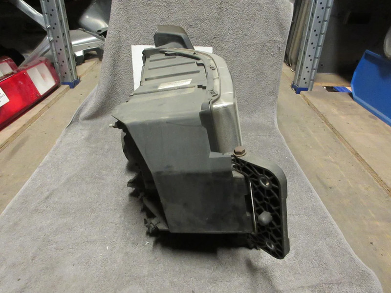 Renault 7482251239 KOPLAMP RENAULT T 480 EURO 6 LINKS - Lampu depan untuk Truk: gambar 2 Renault 7482251239 KOPLAMP RENAULT T 480 EURO 6 LINKS - Lampu depan untuk Truk: gambar 2