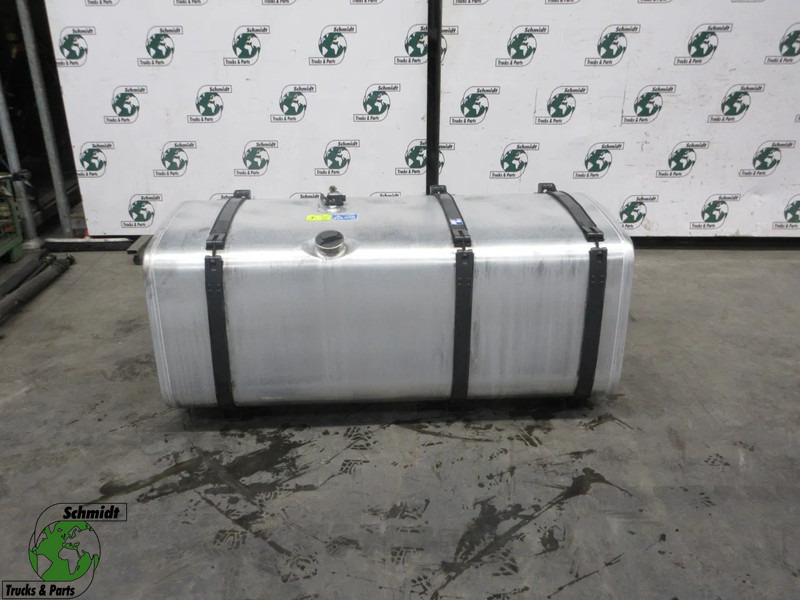 Scania 1871193 // 700 LITER INHOUD SCANIA P 410 NGS MODEL 2022 - Tangki bahan bakar untuk Truk: gambar 1 Scania 1871193 // 700 LITER INHOUD SCANIA P 410 NGS MODEL 2022 - Tangki bahan bakar untuk Truk: gambar 1