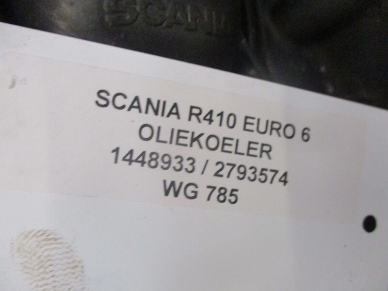 Scania R410 1448933 / 2793574 OLIEKOELER EURO 6 MODEL 2020 - Pendingin oli untuk Truk: gambar 3 Scania R410 1448933 / 2793574 OLIEKOELER EURO 6 MODEL 2020 - Pendingin oli untuk Truk: gambar 3