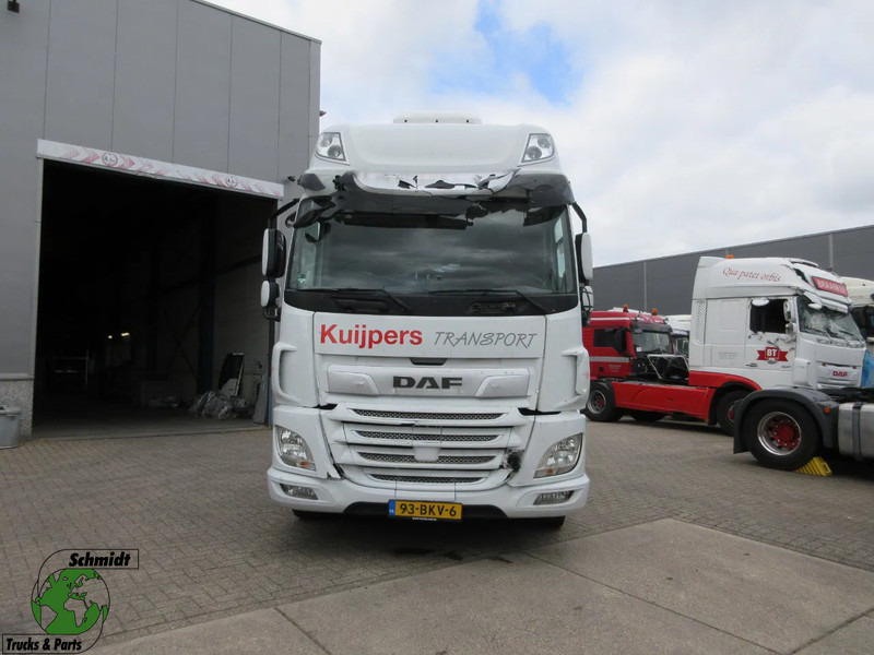 DAF CF 410 CF 410 - Tractor head: gambar 1 DAF CF 410 CF 410 - Tractor head: gambar 1