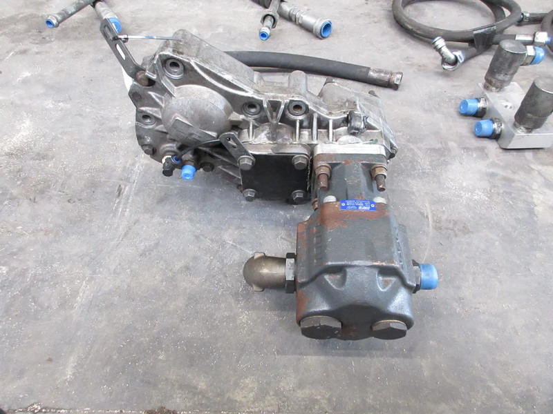 Volvo 21309477 // 20726050 // 21374368 PTO POMP EN TANK VOLVO FH MODEL 2018 - Kopling dan suku cadang untuk Truk: gambar 4 Volvo 21309477 // 20726050 // 21374368 PTO POMP EN TANK VOLVO FH MODEL 2018 - Kopling dan suku cadang untuk Truk: gambar 4