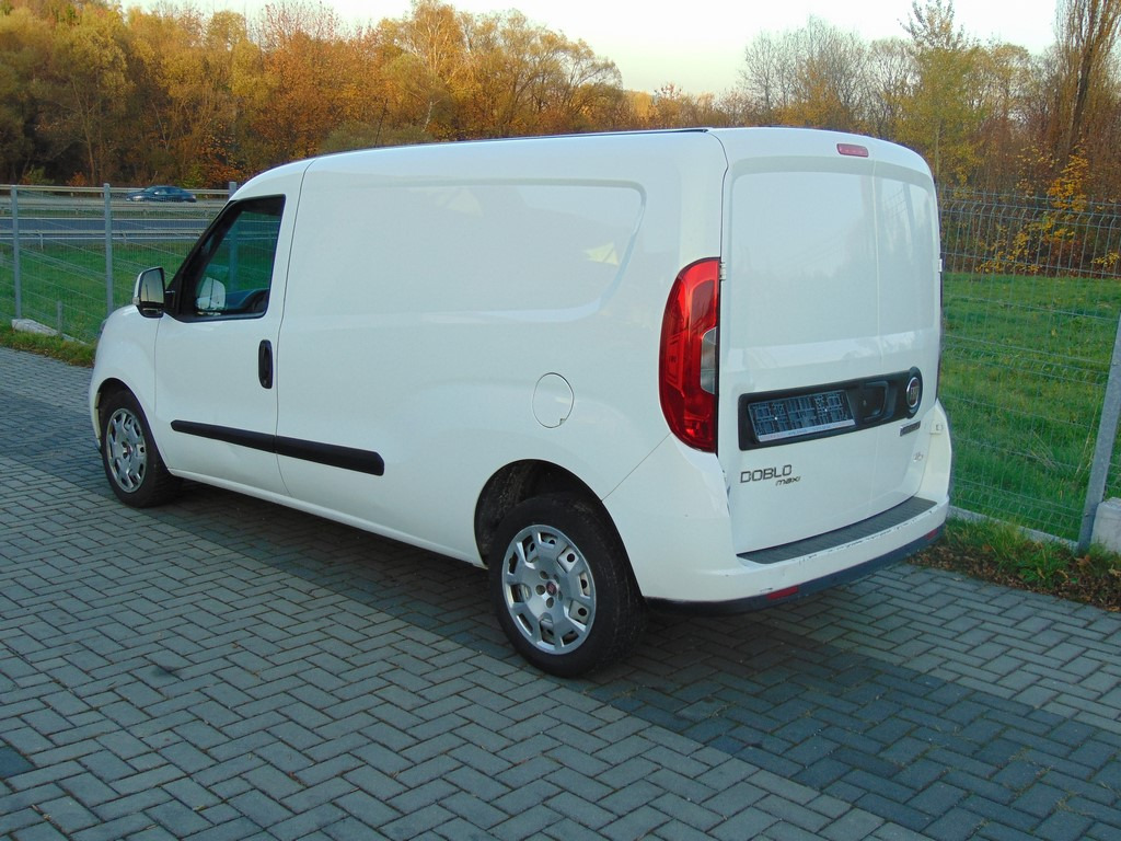 FIAT Doblo 1,6 MultiJet 105KM MAXI MAX - Van kecil: gambar 3 FIAT Doblo 1,6 MultiJet 105KM MAXI MAX - Van kecil: gambar 3