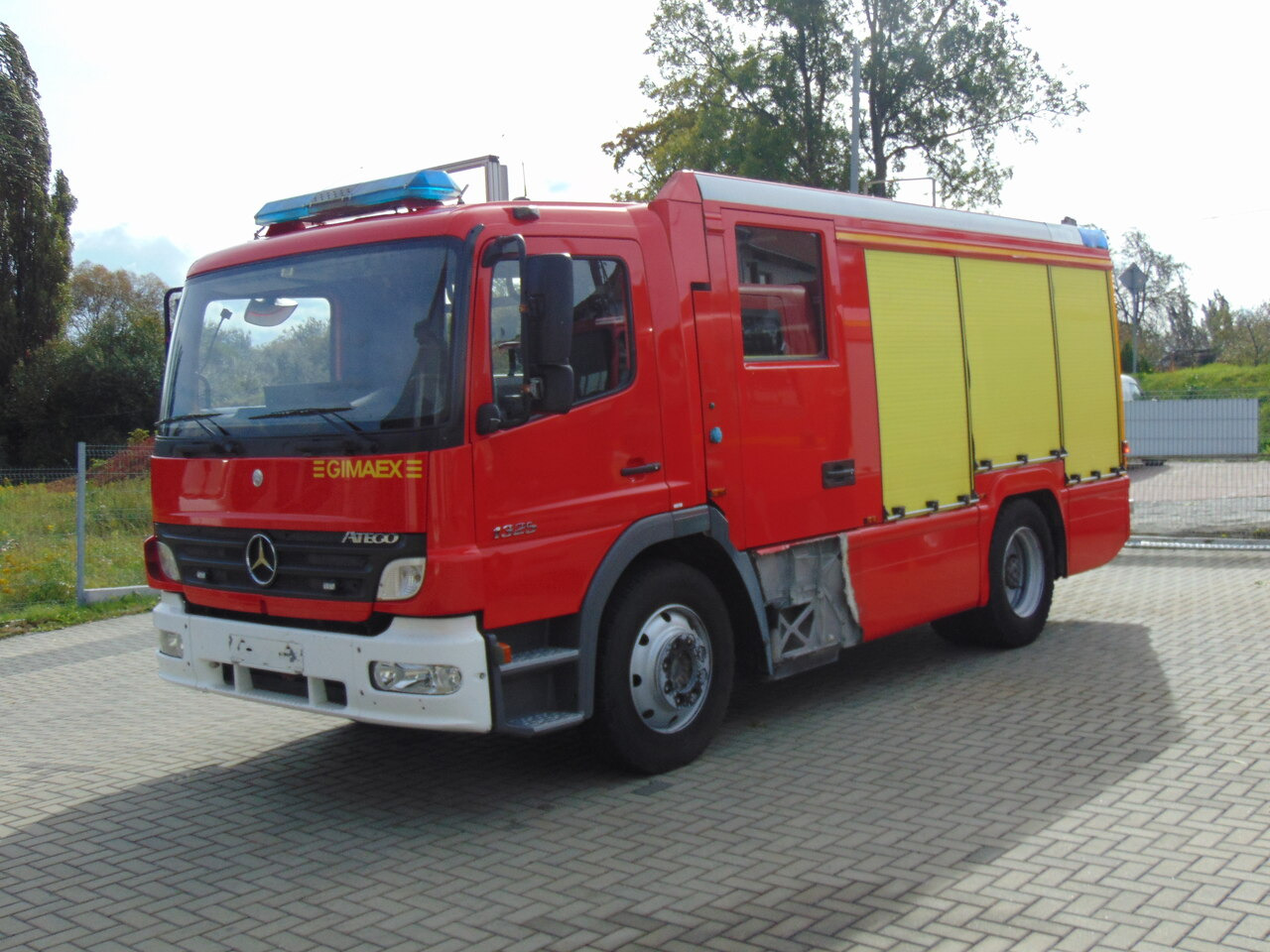 MERCEDES-BENZ Atego 1325F GIMAEX - Truk pemadam kebakaran: gambar 2 MERCEDES-BENZ Atego 1325F GIMAEX - Truk pemadam kebakaran: gambar 2
