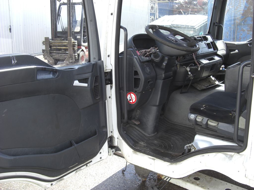 Kabin MAN Kurz TGA / TGS: gambar 11 Kabin MAN Kurz TGA / TGS: gambar 11