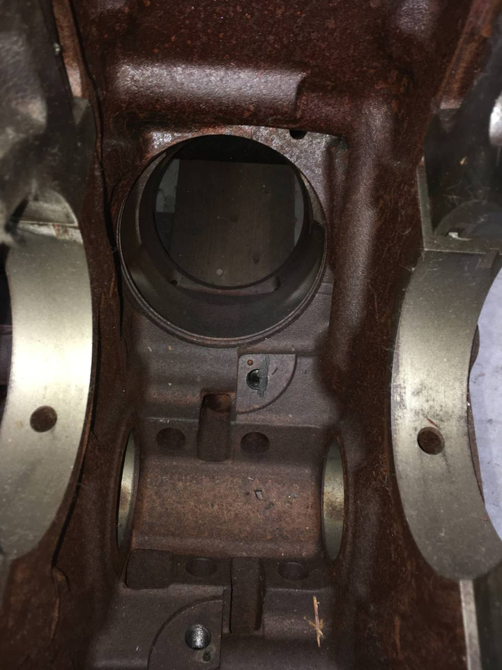 MAN/Mercedes OM403 - Blok silinder: gambar 4 MAN/Mercedes OM403 - Blok silinder: gambar 4