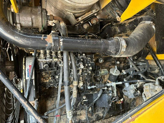 Komatsu WA420-3 - Wheel loader: gambar 4 Komatsu WA420-3 - Wheel loader: gambar 4