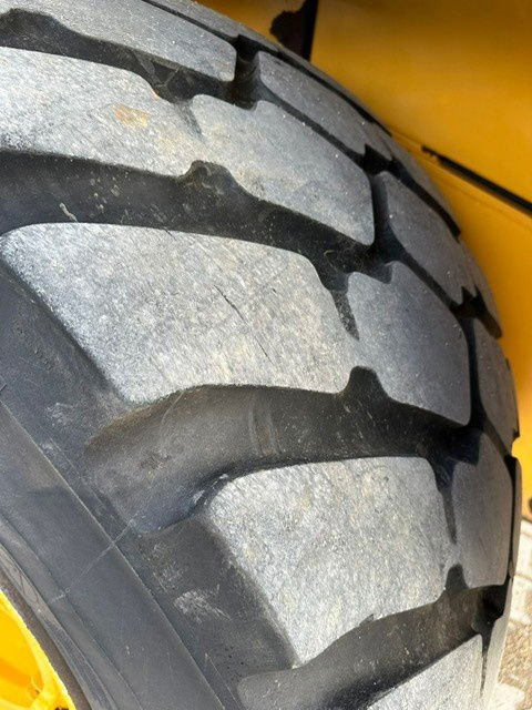 Volvo L120H - Wheel loader: gambar 5 Volvo L120H - Wheel loader: gambar 5