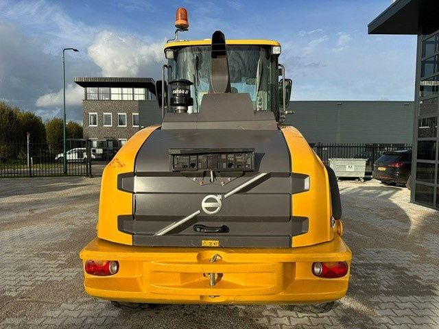 Volvo L45H - Wheel loader: gambar 3 Volvo L45H - Wheel loader: gambar 3