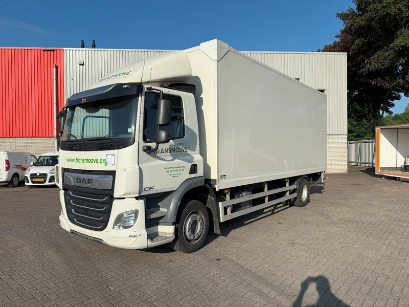 DAF CF 230 / ENGINE RUNNING / ONLY:286284 KM / ACC / LWDS / PLATFORM 2000 KG / 3SEATS / AUTOMATIC / EURO-6 / 2018 - Truk box: gambar 1 DAF CF 230 / ENGINE RUNNING / ONLY:286284 KM / ACC / LWDS / PLATFORM 2000 KG / 3SEATS / AUTOMATIC / EURO-6 / 2018 - Truk box: gambar 1