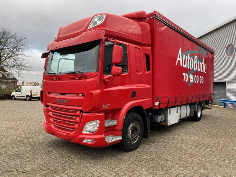 DAF CF400 / CURTAIN SAILS / BIG PLATFORM 2500 KG / DEB / NAVI / FULL-AIR / LWDS / ACC / AUTOMATIC / EURO-6 / 2015 - Truk box: gambar 1 DAF CF400 / CURTAIN SAILS / BIG PLATFORM 2500 KG / DEB / NAVI / FULL-AIR / LWDS / ACC / AUTOMATIC / EURO-6 / 2015 - Truk box: gambar 1
