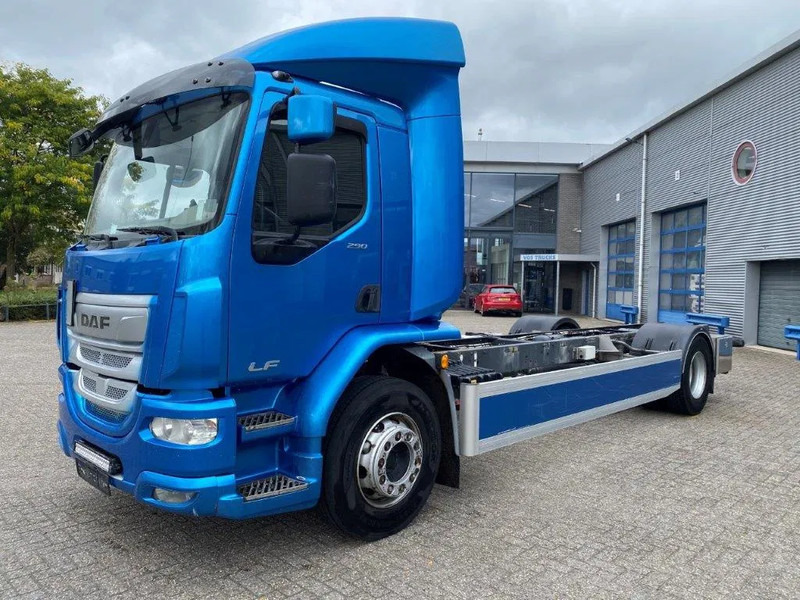 DAF LF290 / ONLY:429873KM / LWDS / GOOD TYRES / AUTOMATIC / EURO-6 / 2018 - Truk sasis: gambar 1 DAF LF290 / ONLY:429873KM / LWDS / GOOD TYRES / AUTOMATIC / EURO-6 / 2018 - Truk sasis: gambar 1