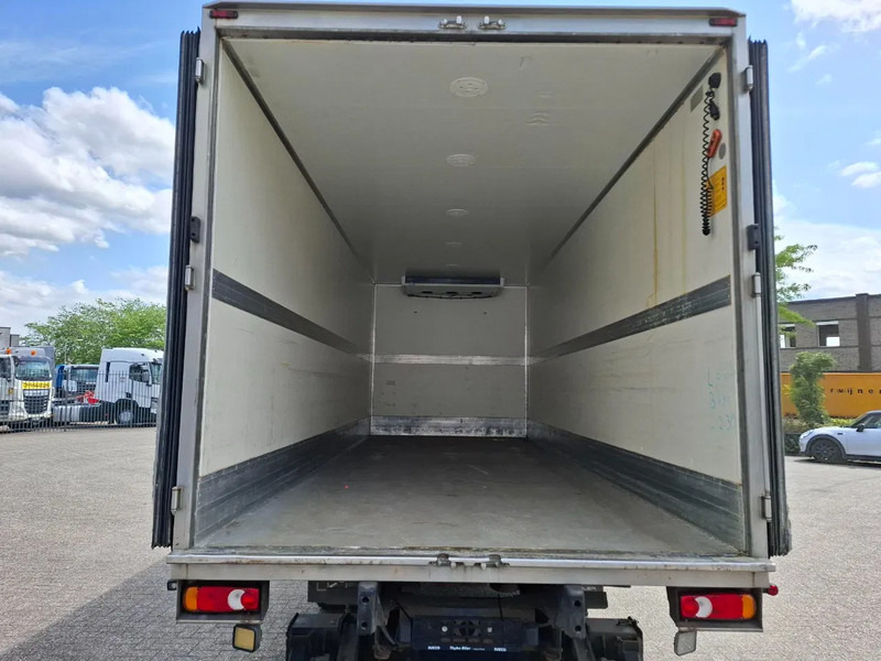 Iveco EuroCargo 120 / COOL TRUCK / CARRIER XARIOS 600 / PLATFORM 2000KG / ONLY:340634 KM / AIRCO / MANUAL / EURO-6 / 2014 - Truk isotermal: gambar 5 Iveco EuroCargo 120 / COOL TRUCK / CARRIER XARIOS 600 / PLATFORM 2000KG / ONLY:340634 KM / AIRCO / MANUAL / EURO-6 / 2014 - Truk isotermal: gambar 5