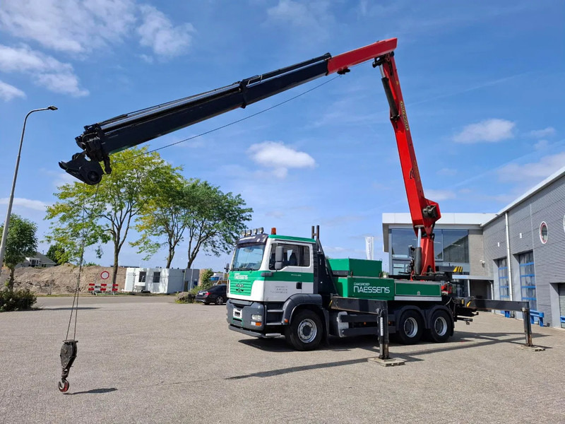 MAN TGA 33.410 / 6X4 / PALFINGER PK4000 1EL ROOFER CRANE / 25M / REMOTE / 2X BIG AXLE / 490677 KM / MANUAL / EURO-3 / 2005 - Truk derek: gambar 2 MAN TGA 33.410 / 6X4 / PALFINGER PK4000 1EL ROOFER CRANE / 25M / REMOTE / 2X BIG AXLE / 490677 KM / MANUAL / EURO-3 / 2005 - Truk derek: gambar 2