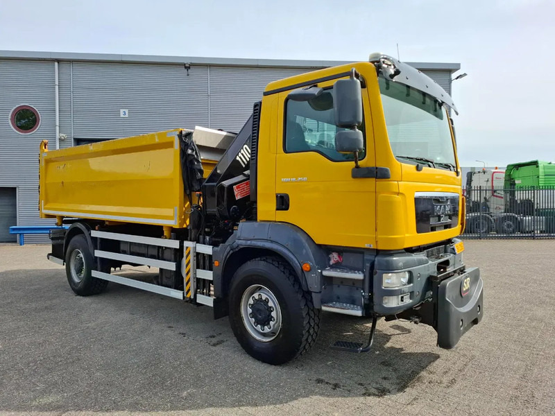 MAN TGM 18.250 / 4X4 / NL TRUCK / TUV:30-04-2026 / 118783 KM / HMF 1110 K2 / ROTATOR / GOOD TYRES / FULL-STEEL / DRUM BRAKES / MANUA - Truk jungkit, Truk derek: gambar 4 MAN TGM 18.250 / 4X4 / NL TRUCK / TUV:30-04-2026 / 118783 KM / HMF 1110 K2 / ROTATOR / GOOD TYRES / FULL-STEEL / DRUM BRAKES / MANUA - Truk jungkit, Truk derek: gambar 4