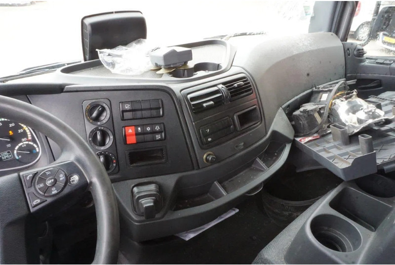 Truk sasis Mercedes-Benz ATEGO 1221 / ENGINE RUNNING / ONLY:253095 KM / AUTOMATIC / EURO-6 / 2017: gambar 15