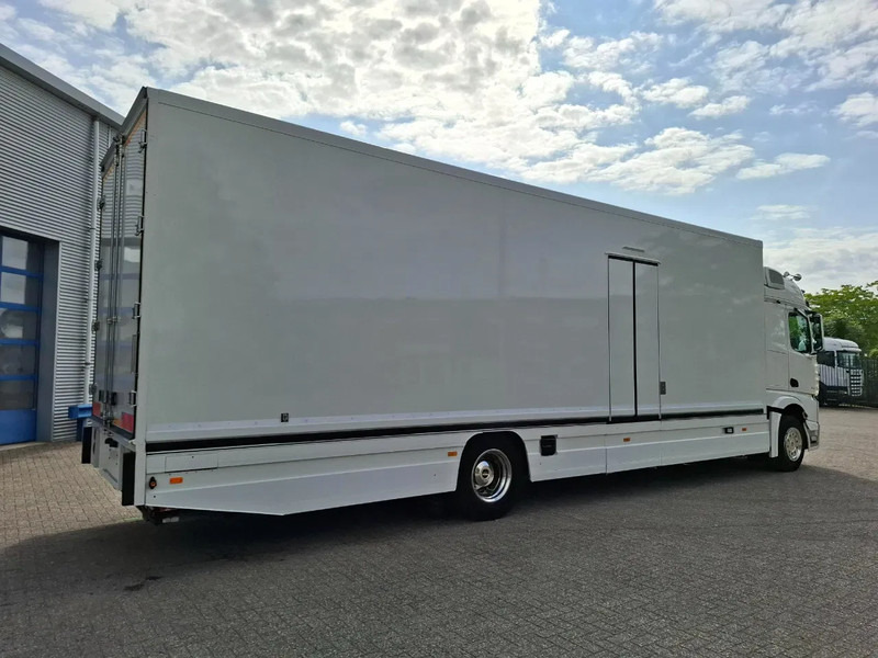 Mercedes-Benz Actros 1843 / GERMAN FLOWER TRUCK / 162021 KM / ISOLATED BOX / COOL & HEATED / NAVI / PLATFORM 1500 KG / TOP CONDITION / FULL-AI - Truk penjual: gambar 5 Mercedes-Benz Actros 1843 / GERMAN FLOWER TRUCK / 162021 KM / ISOLATED BOX / COOL & HEATED / NAVI / PLATFORM 1500 KG / TOP CONDITION / FULL-AI - Truk penjual: gambar 5