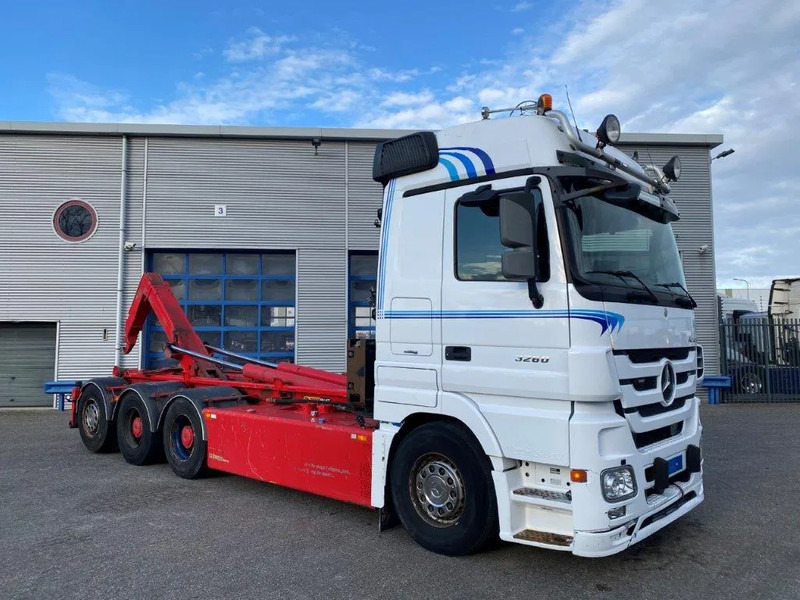 Mercedes-Benz Actros 3260 V8 / 15,9L / 8X4 / BIG AXLE / PALFINGER T26 HOOKLIFT / LIFT+LENKACHSE / FULL-AIR / AIRCO / AUTOMATIC / EURO-5 / 2013 - Hook lift: gambar 5 Mercedes-Benz Actros 3260 V8 / 15,9L / 8X4 / BIG AXLE / PALFINGER T26 HOOKLIFT / LIFT+LENKACHSE / FULL-AIR / AIRCO / AUTOMATIC / EURO-5 / 2013 - Hook lift: gambar 5