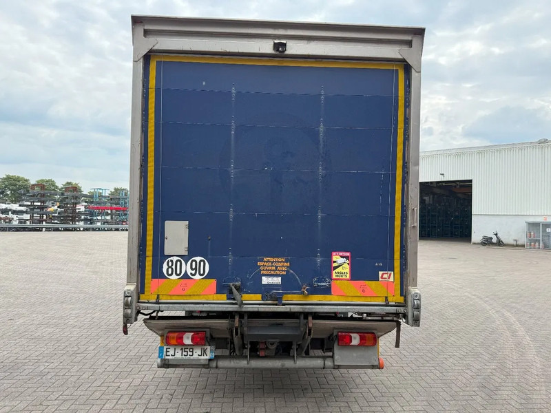 Mercedes-Benz Atego 1218 / ENGINE RUNNING / ONLY:204997 KM / CLOSED BOX / PLATFORM 1500KG / LWDS / AIRCO / AUTOMATIC / EURO-6 / 2017 - Truk box: gambar 4 Mercedes-Benz Atego 1218 / ENGINE RUNNING / ONLY:204997 KM / CLOSED BOX / PLATFORM 1500KG / LWDS / AIRCO / AUTOMATIC / EURO-6 / 2017 - Truk box: gambar 4