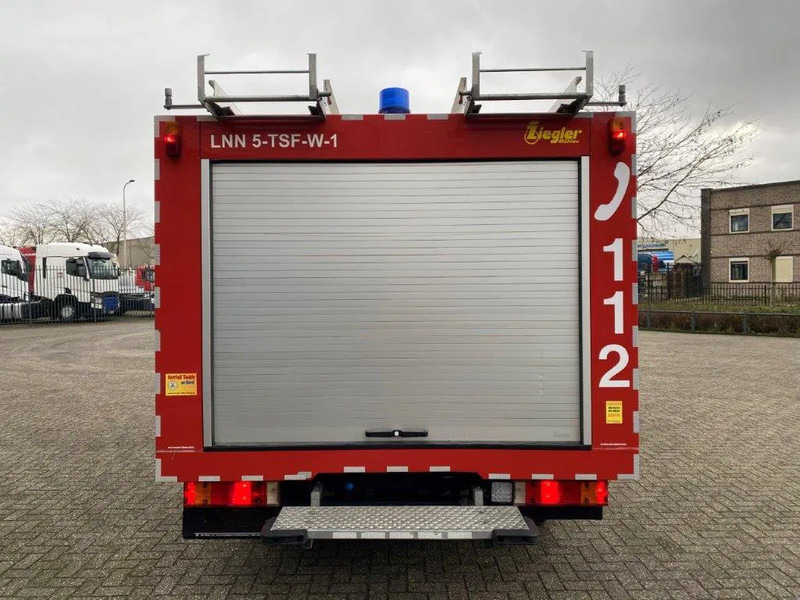 Mercedes-Benz VARIO 612D / GERMAN TRUCK / CREWCAB / WATERTANK / ONLY:34231 KM / DOUBLE AIR REAR / TOP CONDITION / MARGE / MANUAL / EURO-3 / 19 - Truk pemadam kebakaran: gambar 4 Mercedes-Benz VARIO 612D / GERMAN TRUCK / CREWCAB / WATERTANK / ONLY:34231 KM / DOUBLE AIR REAR / TOP CONDITION / MARGE / MANUAL / EURO-3 / 19 - Truk pemadam kebakaran: gambar 4