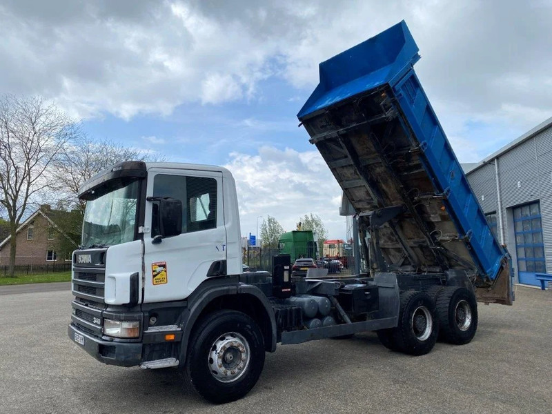 Scania 114-340 / 6X4 / 2 SIDE TIPPER / BIG AXLE / FULL-STEEL / DRUM BRAKES / MANUAL / 1999 - Truk jungkit: gambar 2 Scania 114-340 / 6X4 / 2 SIDE TIPPER / BIG AXLE / FULL-STEEL / DRUM BRAKES / MANUAL / 1999 - Truk jungkit: gambar 2