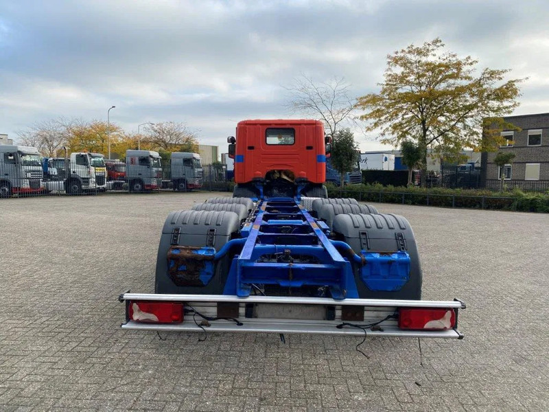 Scania G400 / 8X4 / 9TON FRONT AXLE / PTO / LIFT+LENKACHSE / ALCOA'S / AIRCO / MANUAL / EURO-5 / 2011 - Truk sasis: gambar 4 Scania G400 / 8X4 / 9TON FRONT AXLE / PTO / LIFT+LENKACHSE / ALCOA'S / AIRCO / MANUAL / EURO-5 / 2011 - Truk sasis: gambar 4