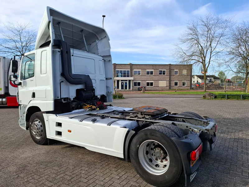 DAF CF 400 / NL TRUCK / TUV:12-10-2025 / ONLY:628745 KM / ACC / LWDS / AIRCO / SIDESKIRTS / AUTOMATIC / EURO-6 / 2016 - Tractor head: gambar 3 DAF CF 400 / NL TRUCK / TUV:12-10-2025 / ONLY:628745 KM / ACC / LWDS / AIRCO / SIDESKIRTS / AUTOMATIC / EURO-6 / 2016 - Tractor head: gambar 3
